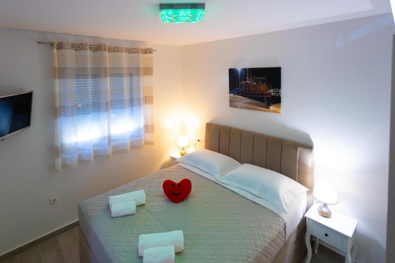 Apartments Jasa Deluxe Makarska Eksteriør billede